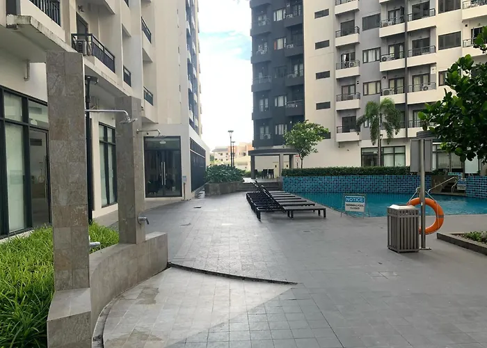 Rg&j Paranaque Staycation At Spring Residences T4