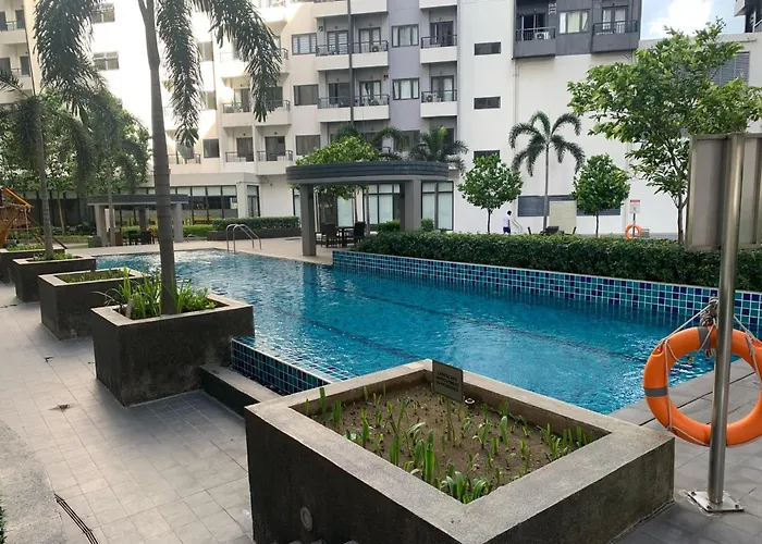 Rg&j Paranaque Staycation At Spring Residences T4 Apartment