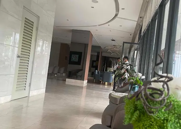 Rg&j Paranaque Staycation At Spring Residences T4