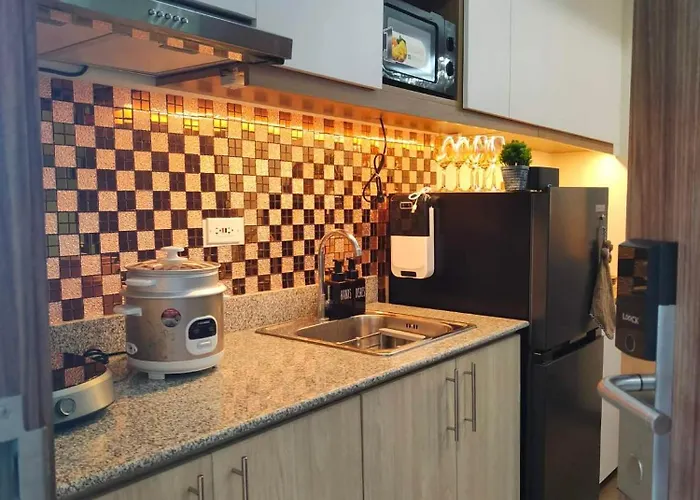 Rg&j Paranaque Staycation At Spring Residences T4 Apartment Manila